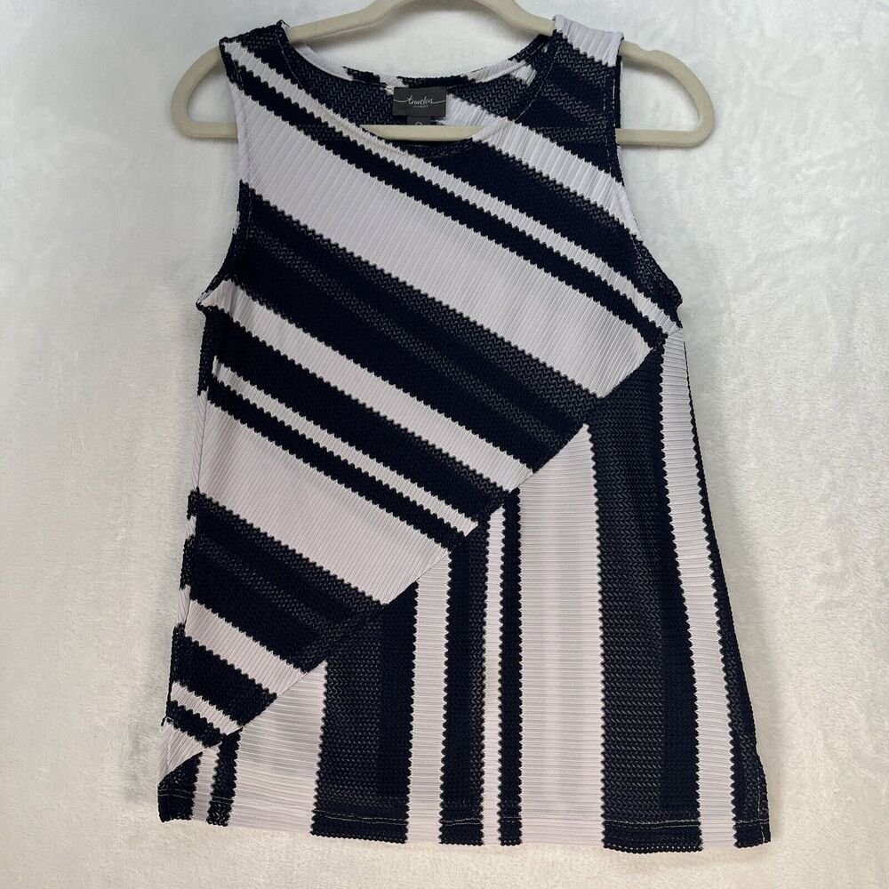 Chico’s Travelers Open Knit Sleeveless Top Women’s Sz‎ Small Blue White Beachy
